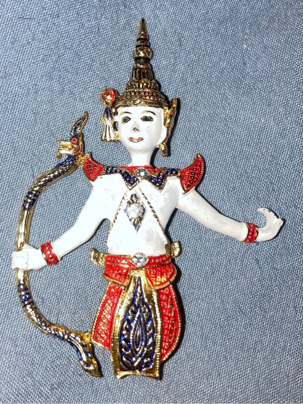 Ramayana bow character
Thai-style Enamel Archer Brooch in White, Red & Gold - Picture 1 of 3